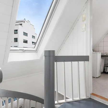 Historic House In The Middle Of The Center Vakantiehuis Bergen